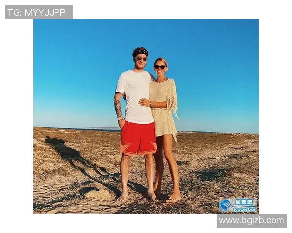 美女与足球明星亲密互动视频展现甜蜜瞬间引发热议 美女与足球明星亲密互动视频展现甜蜜瞬间引发热议