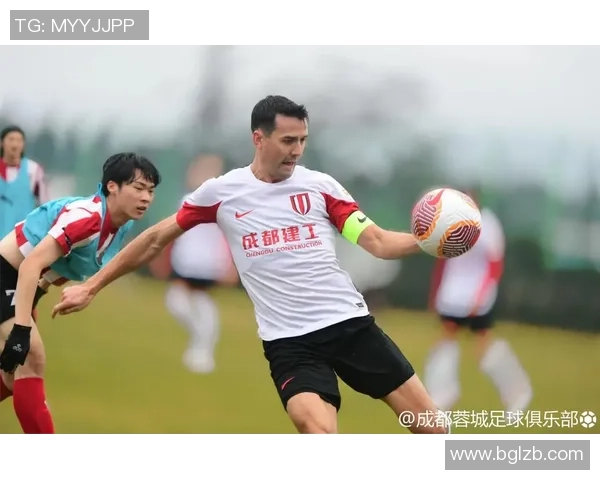 成都星工厂足球俱乐部携手青少年培养足球人才助力城市体育发展